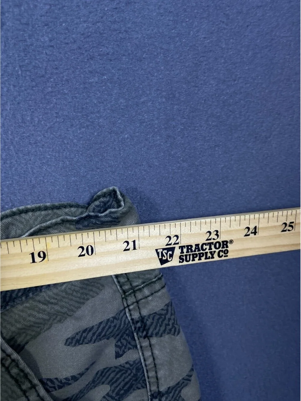 Signature by Levi Strauss & Co. Shorts Men's Size 42 10